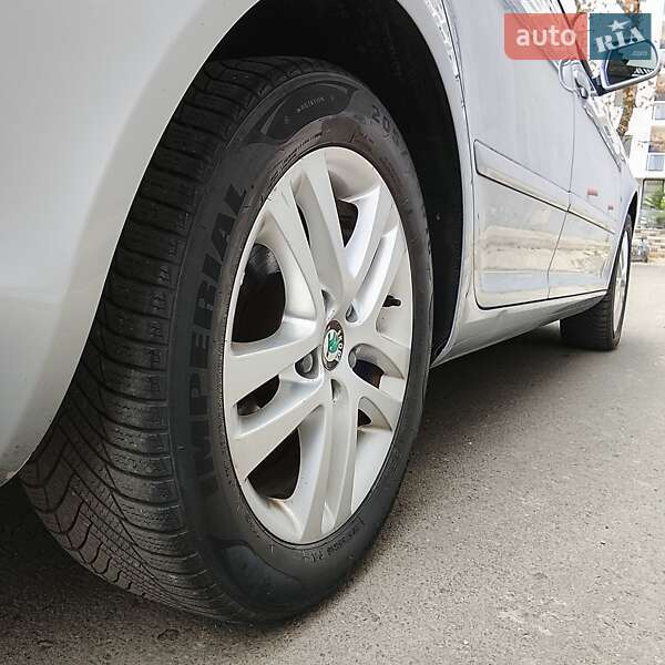 Универсал Skoda Octavia 2009 в Одессе