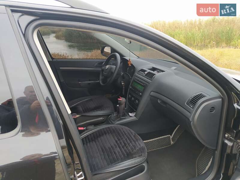 Универсал Skoda Octavia 2012 в Харькове фото 7 Универсал Skoda Octavia 2012 в Харькове