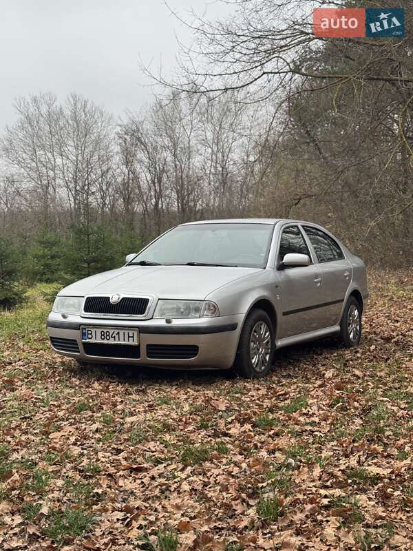 Лифтбек Skoda Octavia 2002 в Онуфриевке