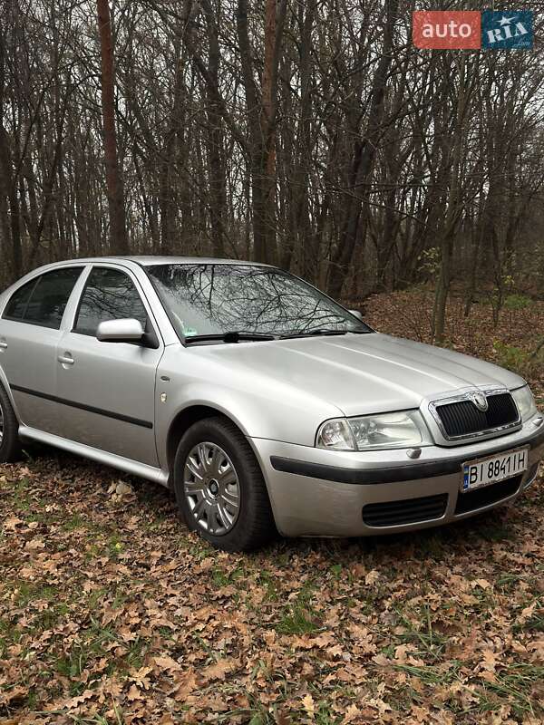Лифтбек Skoda Octavia 2002 в Онуфриевке