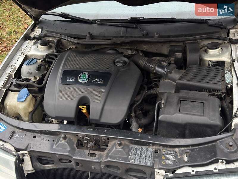 Лифтбек Skoda Octavia 2002 в Онуфриевке