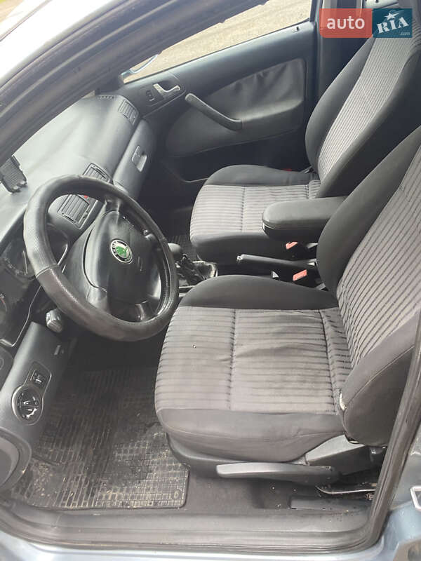 Ліфтбек Skoda Octavia 2003 в Тернополі