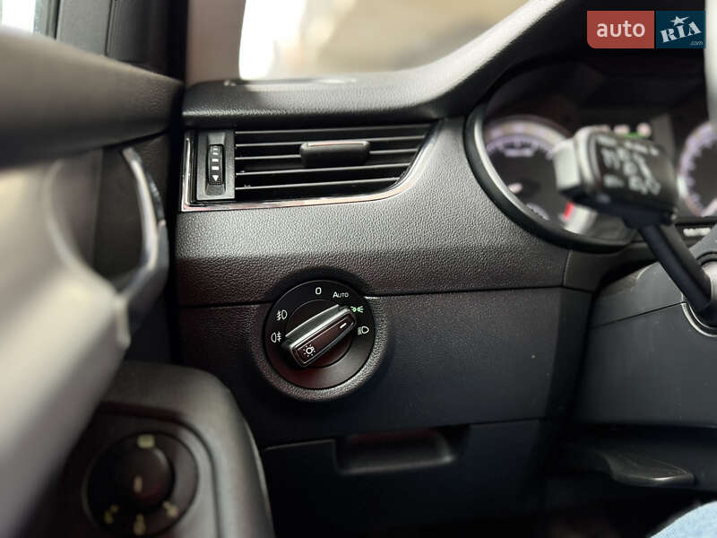 Універсал Skoda Octavia 2017 в Києві фото 15 Універсал Skoda Octavia 2017 в Києві