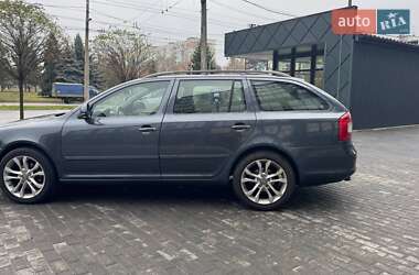 Универсал Skoda Octavia 2009 в Полтаве