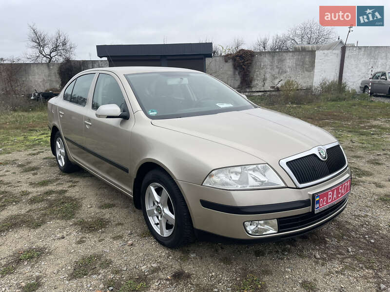Лифтбек Skoda Octavia 2005 в Умани