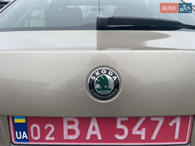 Лифтбек Skoda Octavia 2005 в Умани