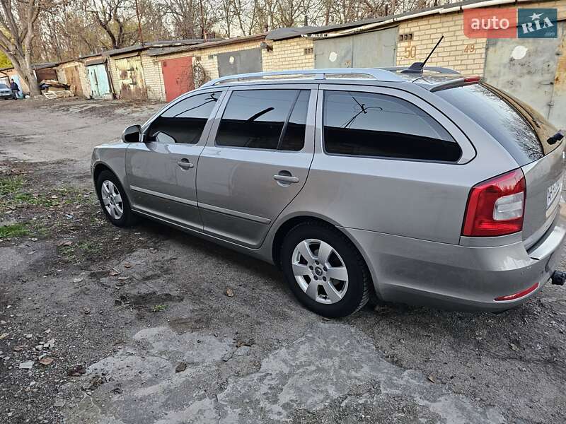 Универсал Skoda Octavia 2011 в Марганце фото 7 Универсал Skoda Octavia 2011 в Марганце