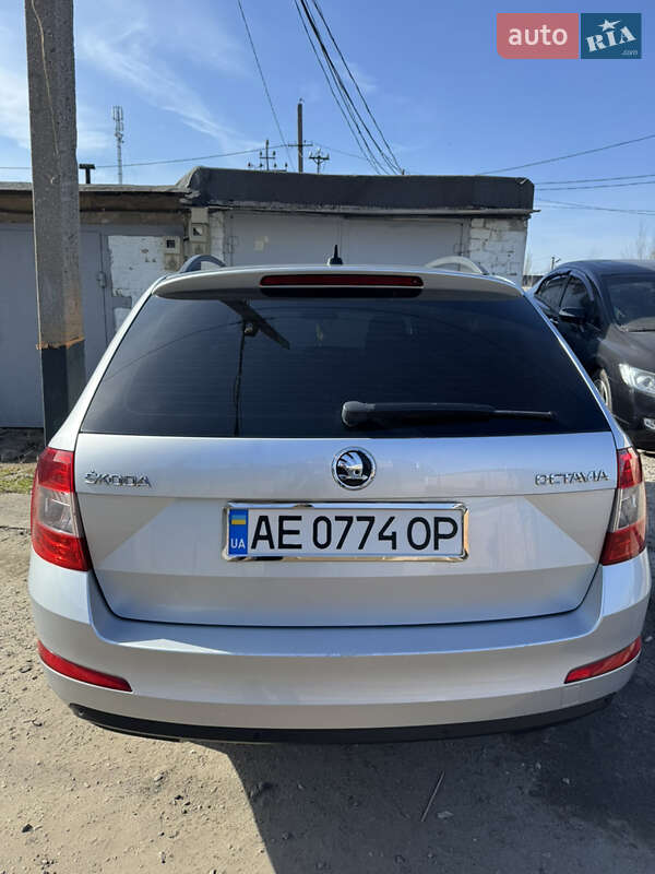 Универсал Skoda Octavia 2015 в Днепре