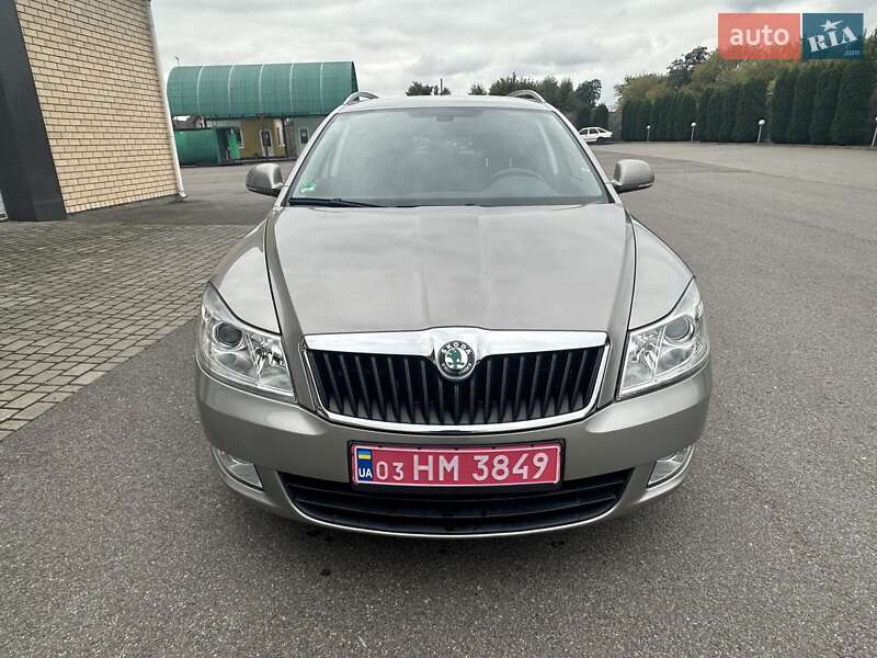 Универсал Skoda Octavia 2011 в Луцке фото 2 Универсал Skoda Octavia 2011 в Луцке