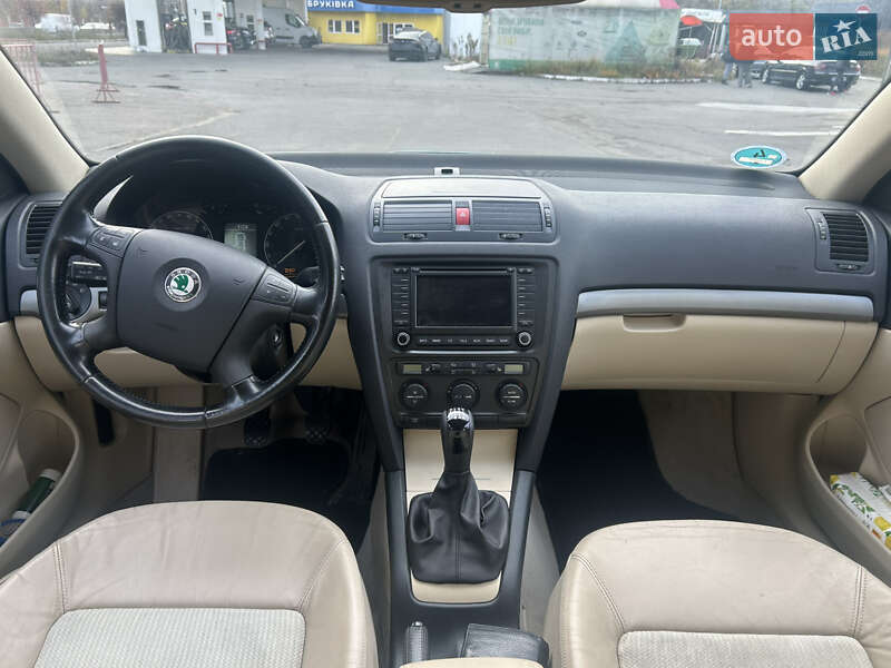 Лифтбек Skoda Octavia 2006 в Днепре