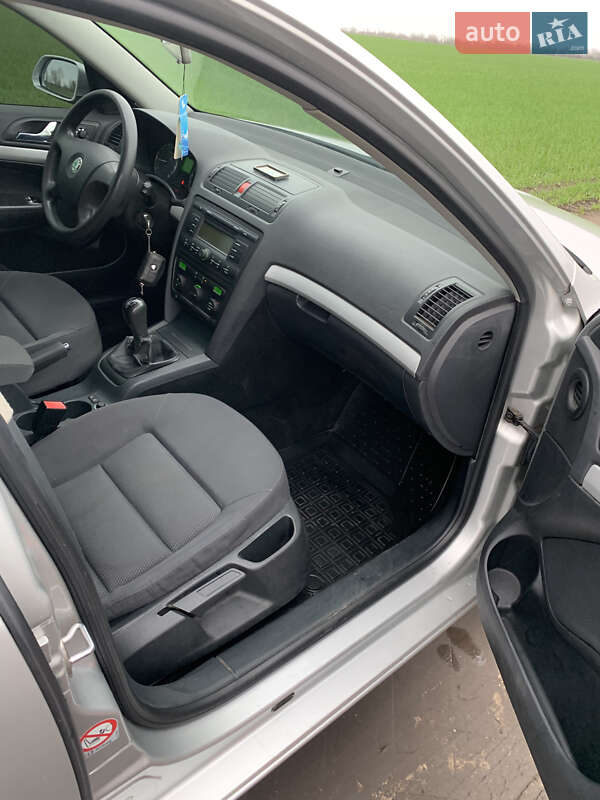 Универсал Skoda Octavia 2005 в Первомайске