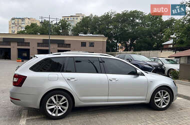Універсал Skoda Octavia 2018 в Одесі