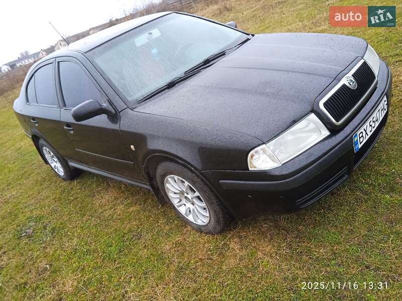 Лифтбек Skoda Octavia 2003 в Белогорье