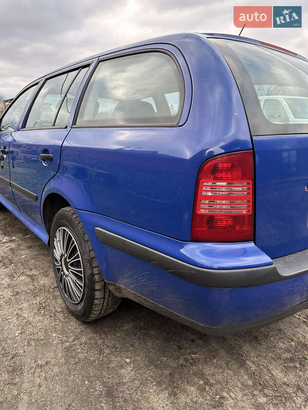 Универсал Skoda Octavia 2000 в Ахтырке