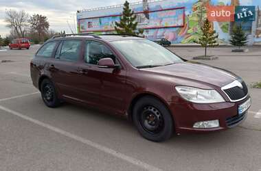 Универсал Skoda Octavia 2010 в Одессе