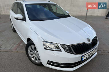 Универсал Skoda Octavia 2019 в Киеве