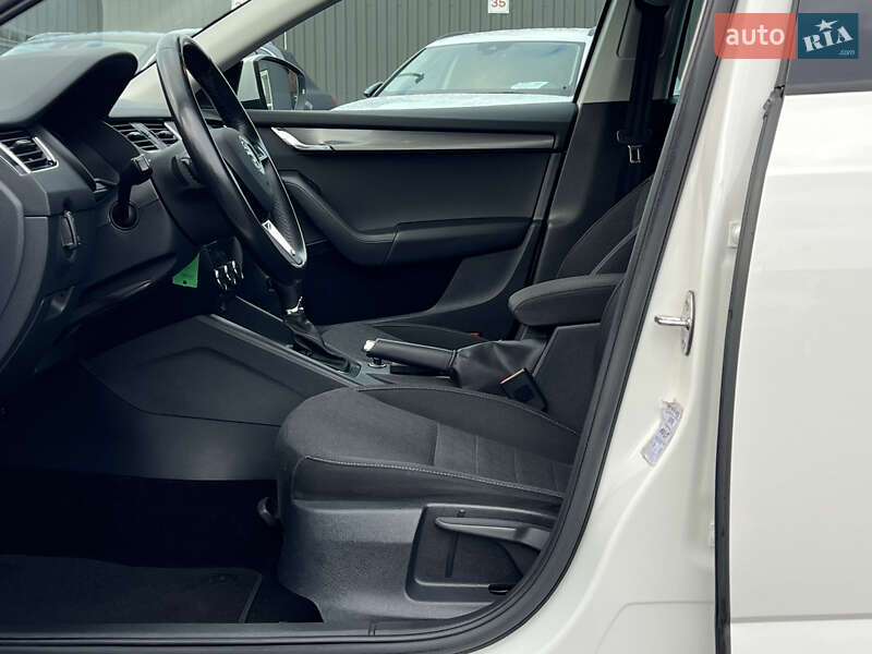 Универсал Skoda Octavia 2020 в Луцке