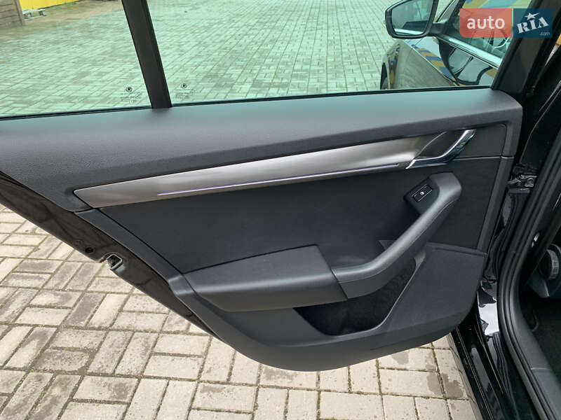 Універсал Skoda Octavia 2017 в Житомирі