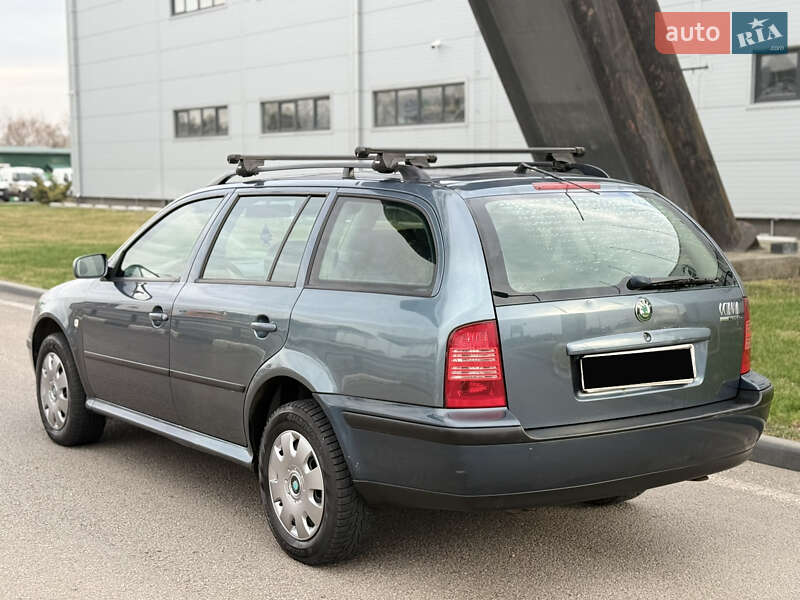 Универсал Skoda Octavia 2006 в Днепре