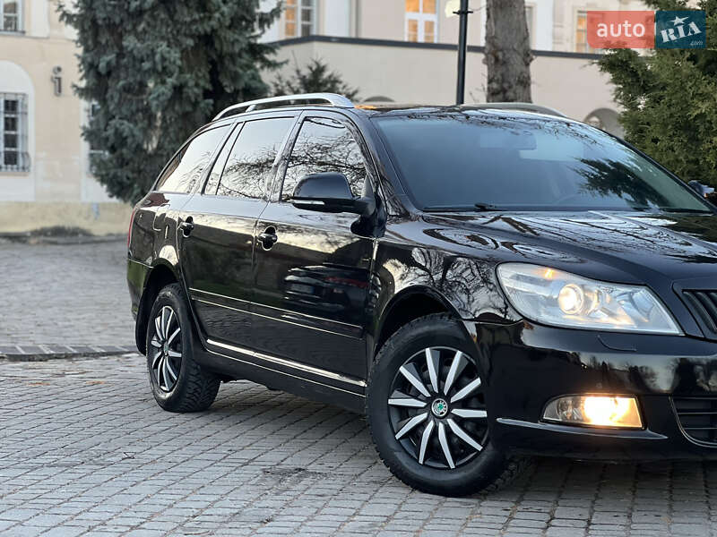 Универсал Skoda Octavia 2010 в Жовкве