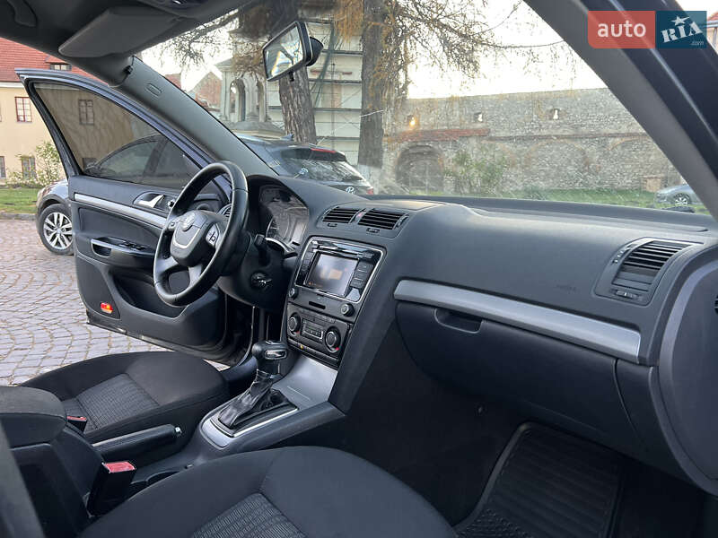 Универсал Skoda Octavia 2010 в Жовкве
