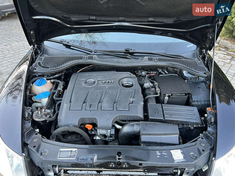 Универсал Skoda Octavia 2010 в Жовкве