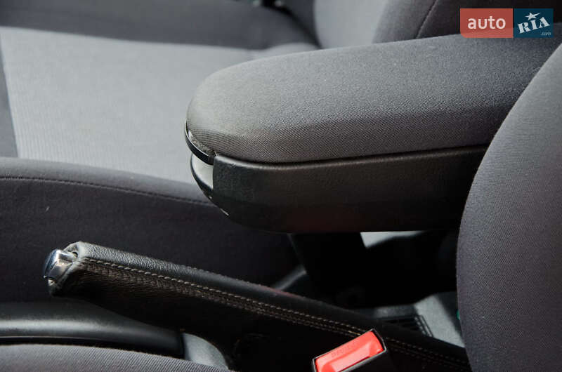 Лифтбек Skoda Octavia 2004 в Нежине фото 49 Лифтбек Skoda Octavia 2004 в Нежине