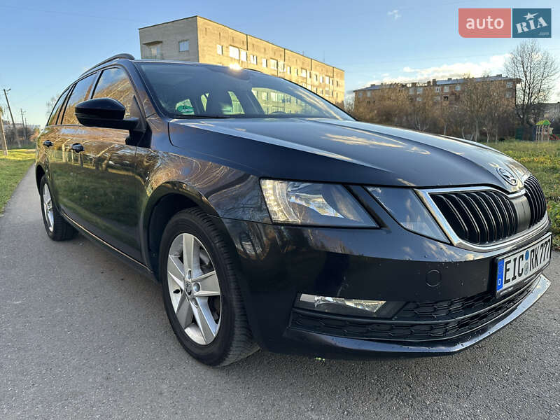 Универсал Skoda Octavia 2017 в Стрые