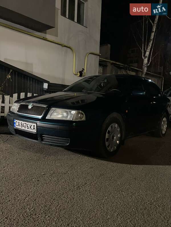 Ліфтбек Skoda Octavia 1998 в Черкасах