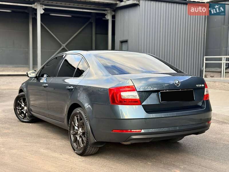 Лифтбек Skoda Octavia 2017 в Кривом Роге