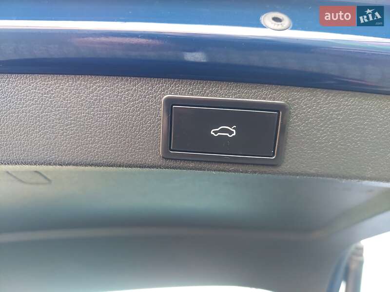 Универсал Skoda Octavia 2016 в Нововолынске