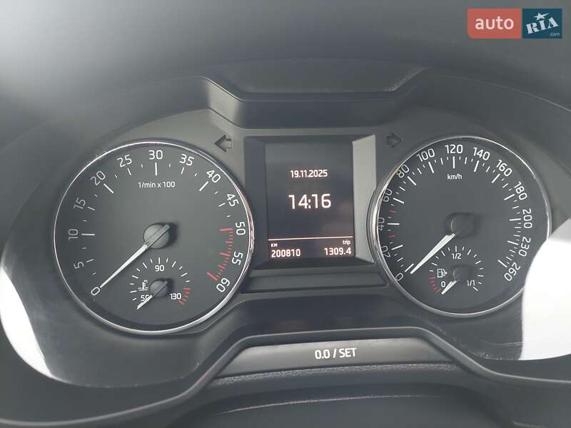 Универсал Skoda Octavia 2016 в Нововолынске