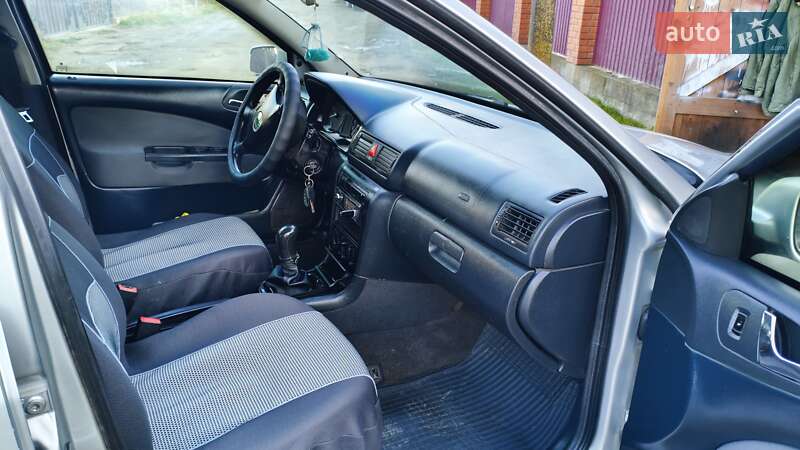 Лифтбек Skoda Octavia 2006 в Изяславе