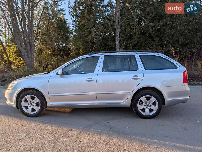 Универсал Skoda Octavia 2010 в Луцке