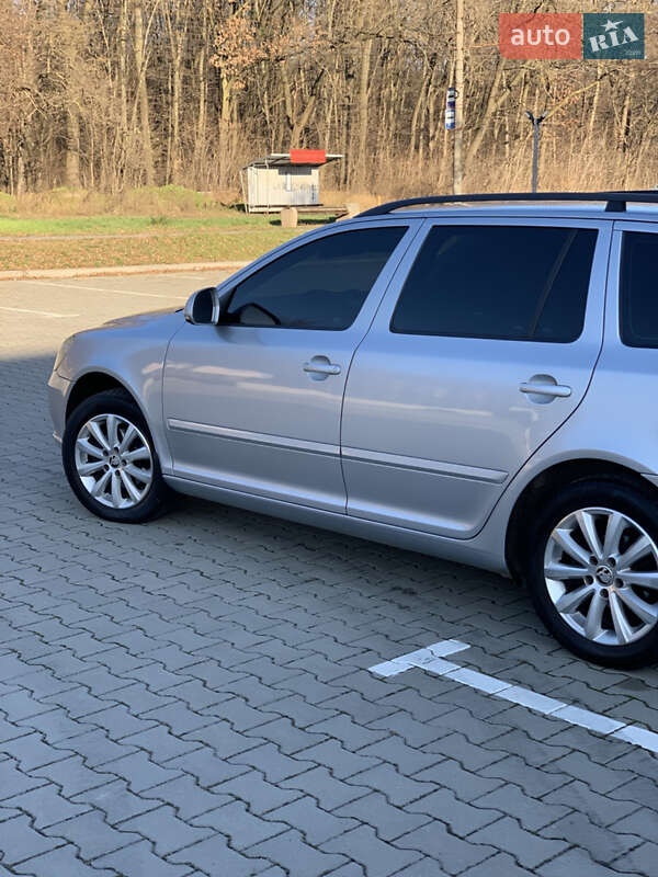 Універсал Skoda Octavia 2010 в Вінниці