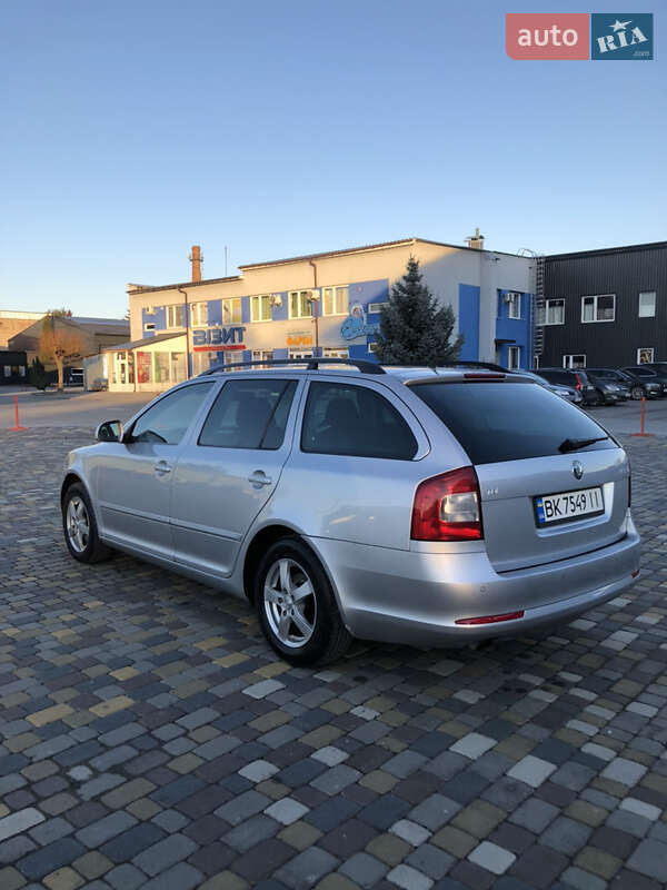 Универсал Skoda Octavia 2012 в Бродах