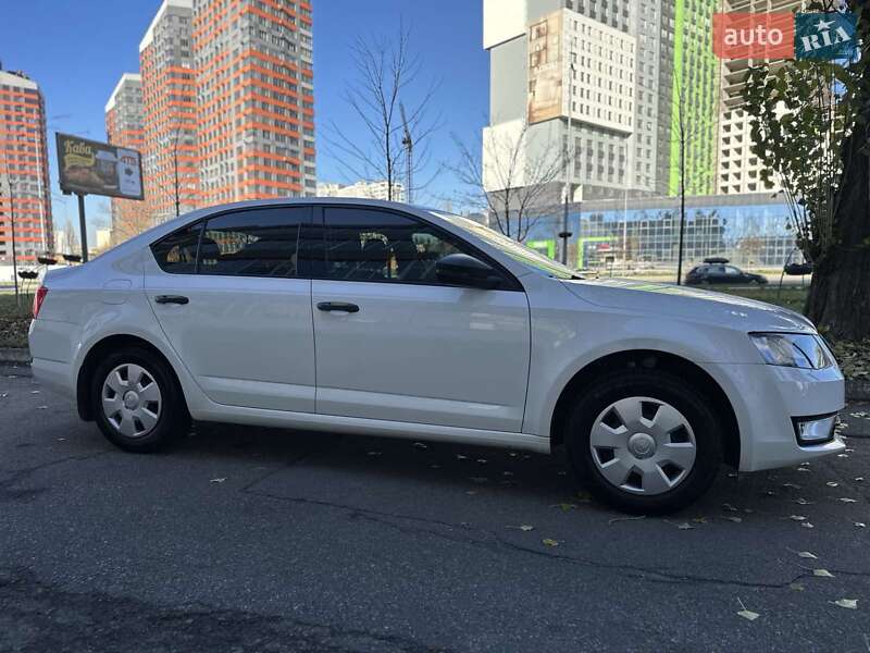 Лифтбек Skoda Octavia 2016 в Киеве