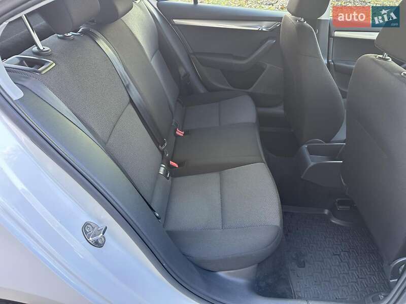 Лифтбек Skoda Octavia 2016 в Киеве