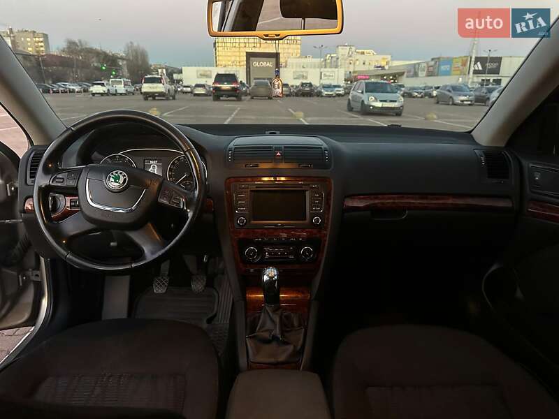 Лифтбек Skoda Octavia 2009 в Житомире