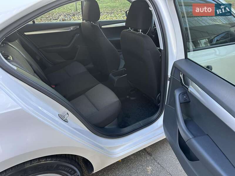 Лифтбек Skoda Octavia 2016 в Киеве