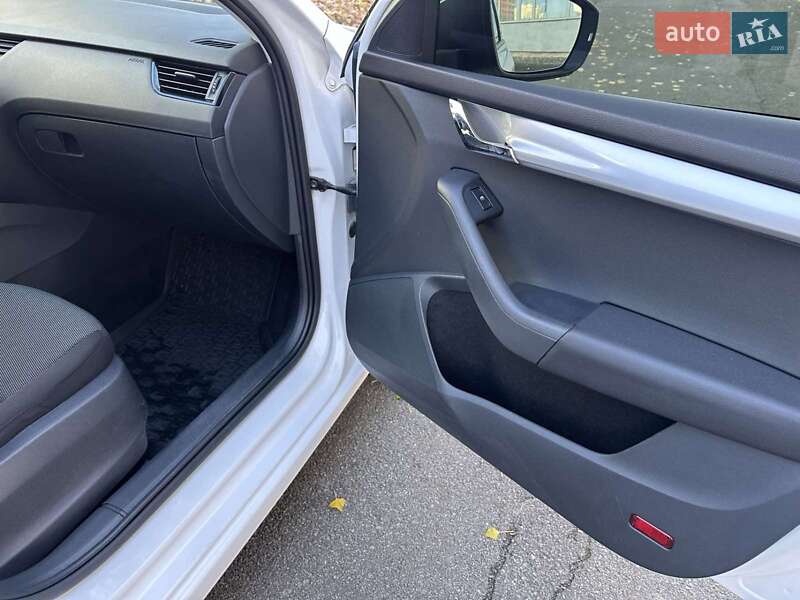 Лифтбек Skoda Octavia 2016 в Киеве