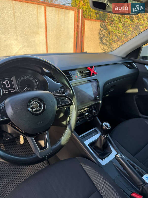 Лифтбек Skoda Octavia 2017 в Ужгороде фото 8 Лифтбек Skoda Octavia 2017 в Ужгороде