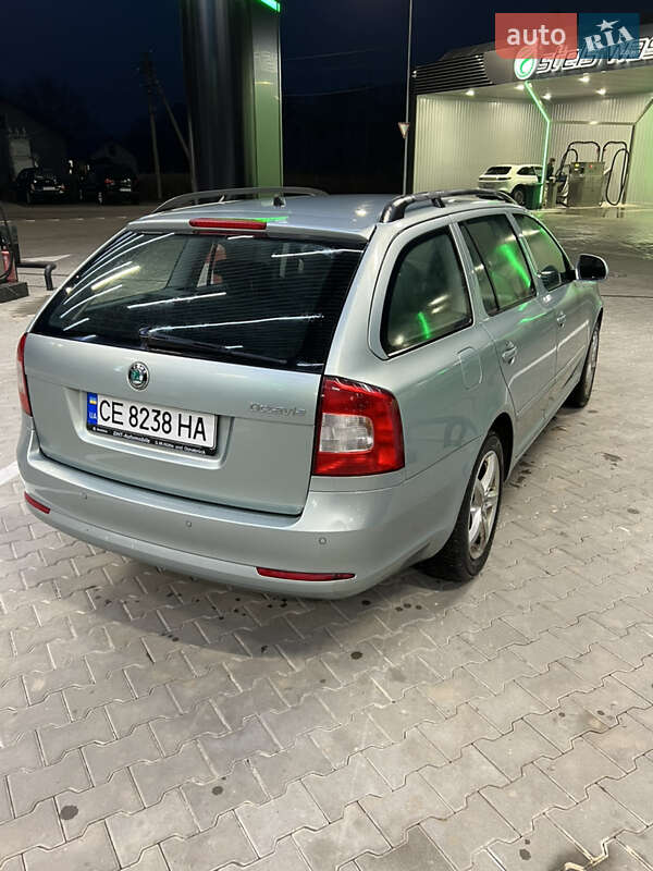 Универсал Skoda Octavia 2011 в Черновцах
