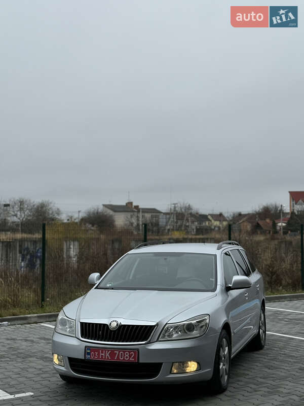 Универсал Skoda Octavia 2010 в Луцке