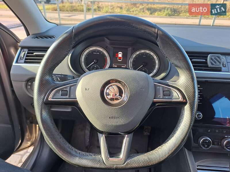 Лифтбек Skoda Octavia 2017 в Ивано-Франковске