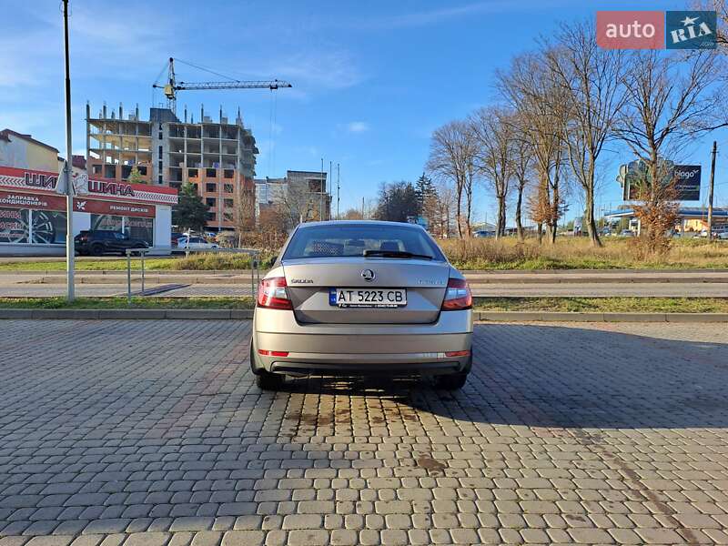 Лифтбек Skoda Octavia 2017 в Ивано-Франковске