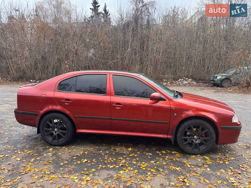 Лифтбек Skoda Octavia 2002 в Сумах