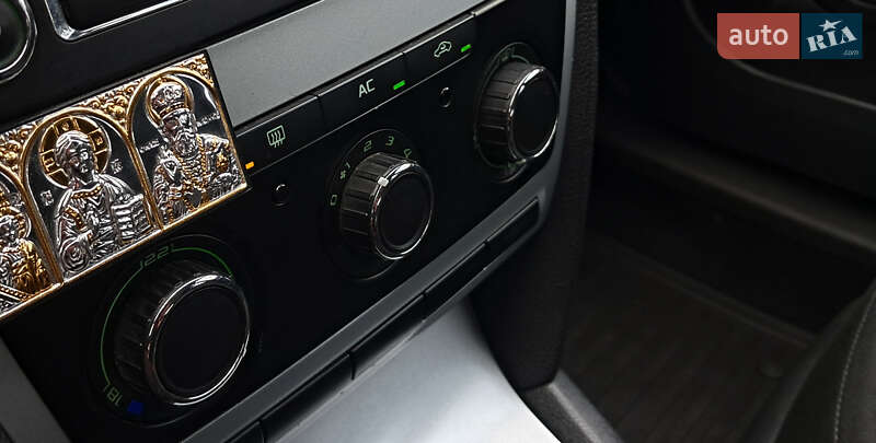 Универсал Skoda Octavia 2010 в Желтых Водах