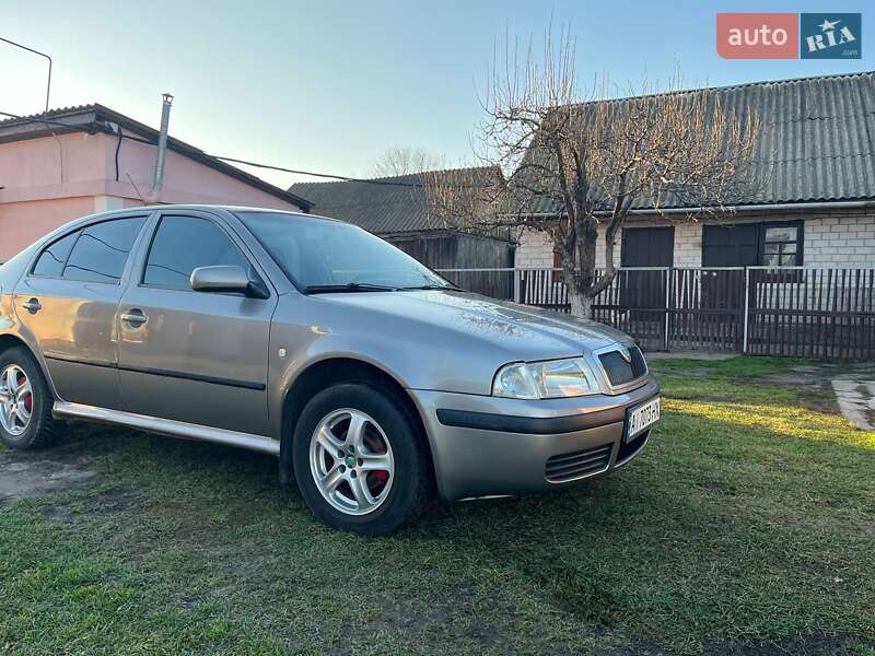 Лифтбек Skoda Octavia 2007 в Березане