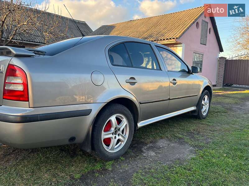 Лифтбек Skoda Octavia 2007 в Березане